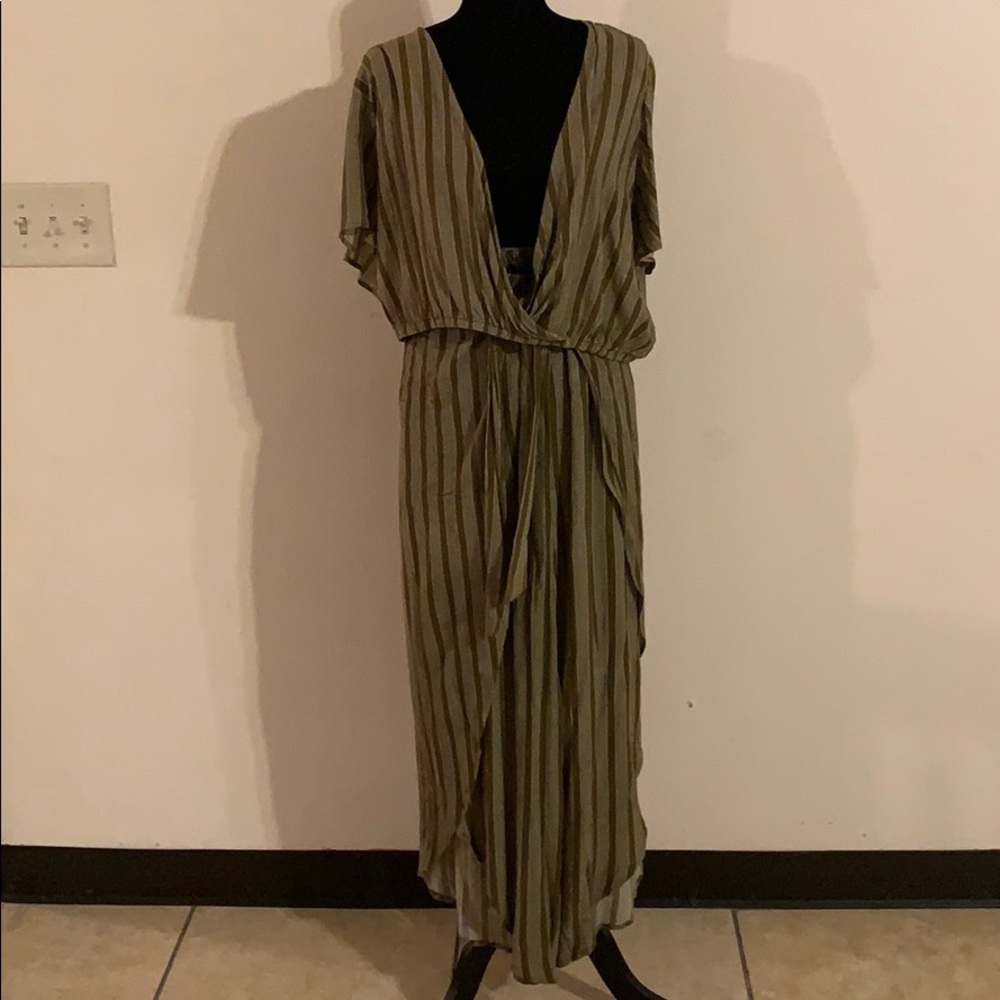 2 piece gaucho set with slits on each side